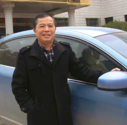国家级非遗万载花炮制作技艺传承人——张巍岱