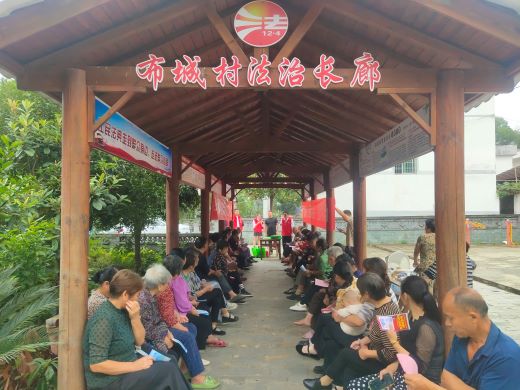 万载县马步乡：法律援助进乡村 普法宣传暖民心