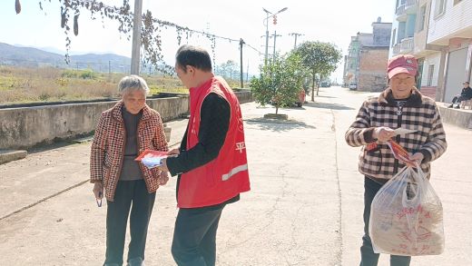 上高县芦洲乡：“法律明白人”送法进村 打通普法“最后一公里”