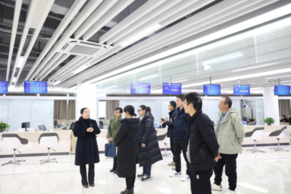 萍乡市自然资源和规划局：登记新改革 便民“心”服务