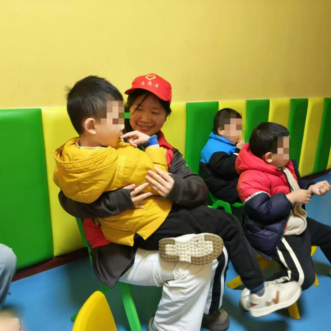 江西职业技术大学信息工程学院开展“以爱为翼，让爱无碍”主题志愿服务活动