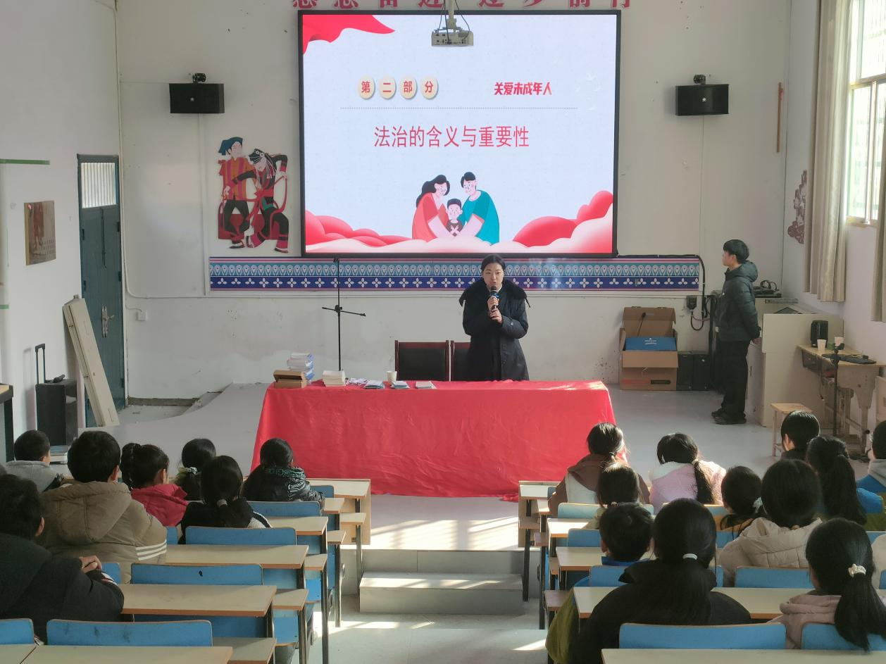 乐安县金竹畲族乡民族学校开展法治教育讲座