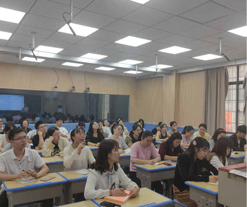 教育之花绽放，公开课成果斐然——高新区梦湖学校小学数学组公开课教研活动