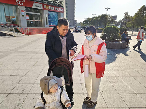 鹰潭市月湖区梅园街道：成功调解一起遛狗纠纷