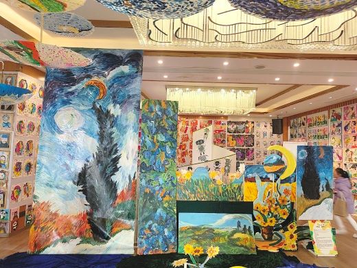 ​展品琳琅满目 活动精彩丰富 上高县举办儿童艺术画展  