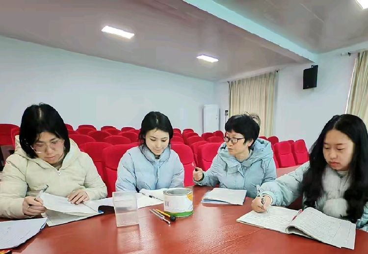 聚焦声音产生 开启教研新程——南城县盱江小学科学公开课教研活动