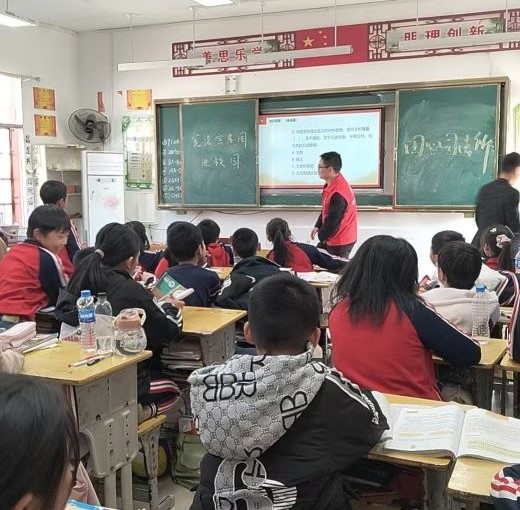 上高县田心中学图片