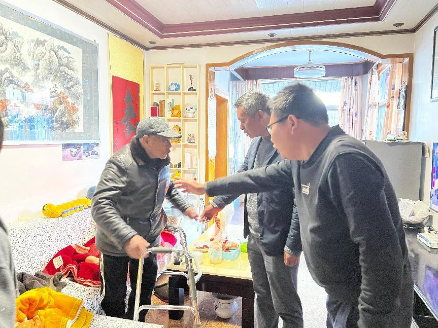 情暖新春，关怀相伴——南城公路分中心走访慰问退休职工