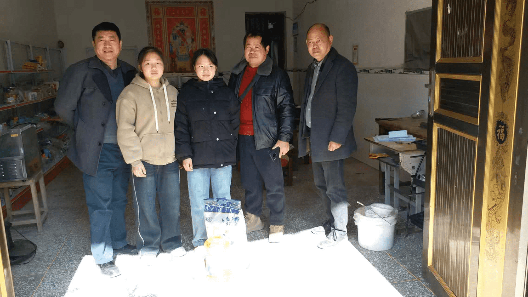 情暖寒冬：崇仁县相山镇初级中学关爱困难学生在行动
