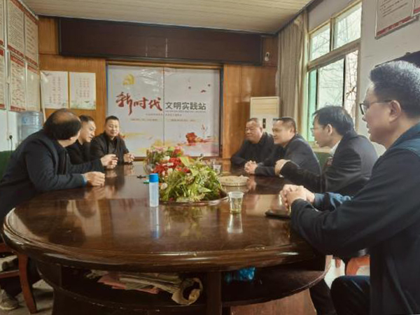 上栗县自然资源和规划局开展春节前走访慰问活动