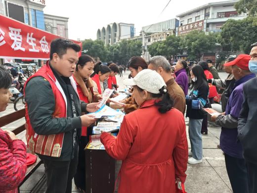 丰城市剑光街道：平安无毒迎春节 防毒拒毒辞旧岁