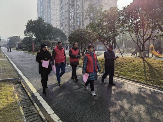 宜春市袁州区凤凰街道桂园社区开展文明养犬普法宣传活动