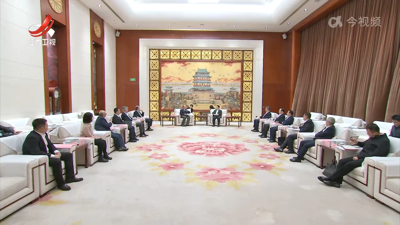 叶建春会见西班牙费拉玛吉斯集团主席一行