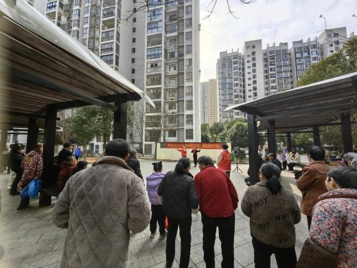 宜春市袁州区下浦街道：移风易俗文艺演出走进社区