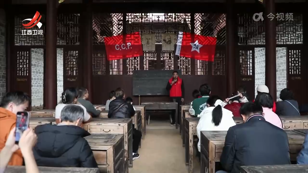 “红色游”火爆 沉浸式体验圈粉