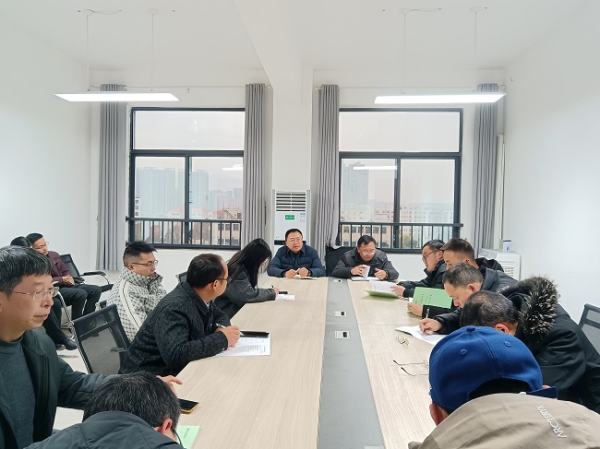 团结一致 全力以赴——九江三中高三年级召开下学期第一次班主任会