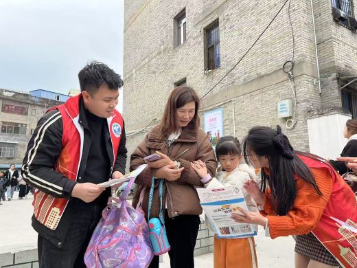 丰城市剑光街道：禁毒宣传进校园 护航少年助成长
