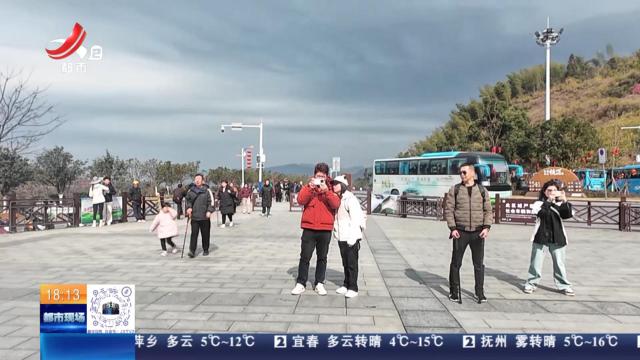 萍乡武功山：机器狗能文能武 在岗巡逻离岗是“幼狮”