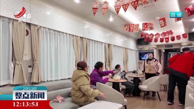 我国将增开银发旅游列车 促进服务消费发展