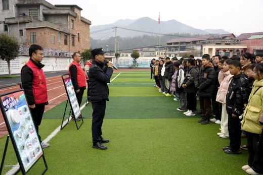 万载县白水乡：禁毒宣传进校园 守护青春助成长