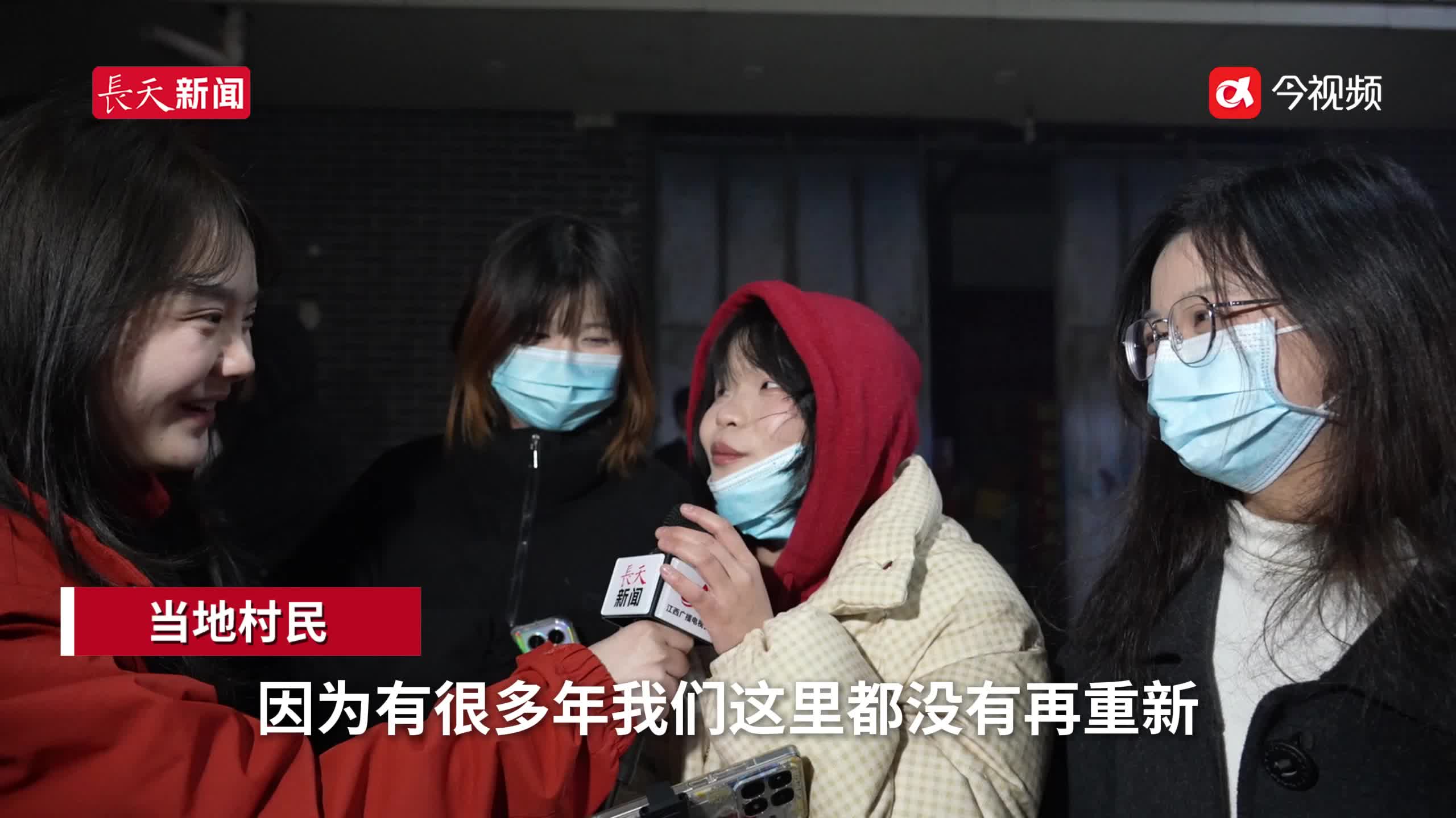 壮观！南昌石岗镇近千米板凳龙引万人围观