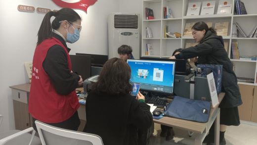 江西万载：政务服务再升级 企业开办更便捷