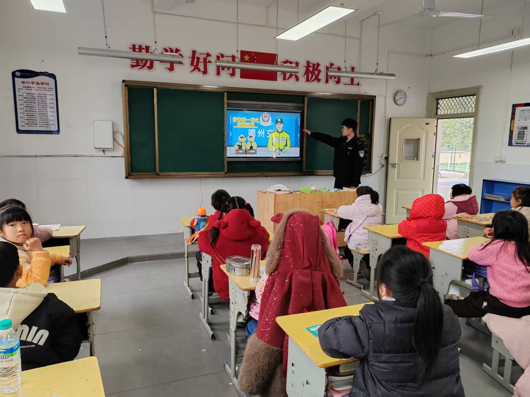 护航开学|开学第一课，安全第一位
