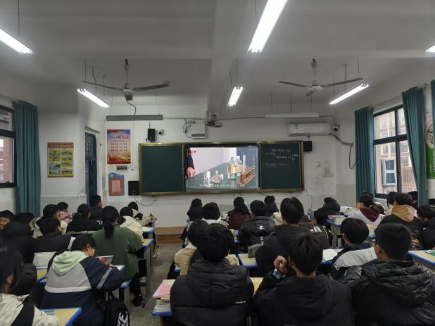 党建引领，筑牢安全防线——乐安县实验学校春季开学安全教育活动
