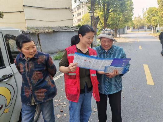 宜春市袁州区珠泉街道长青社区开展社会救助宣传活动