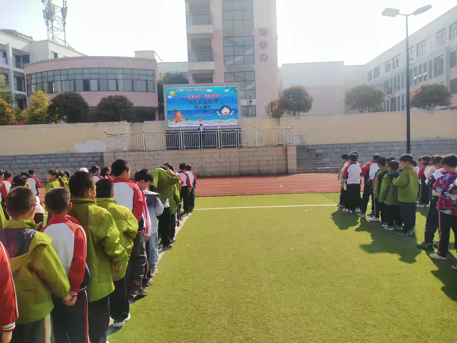 崇仁县第四小学关工委开展防溺水主题教育