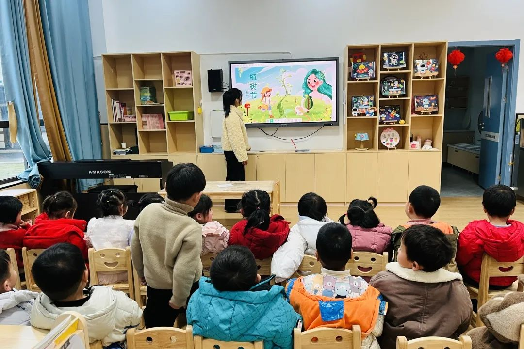 三月春光 植此青绿——2025年春季崇仁县高新区幼儿园植树节主题活动
