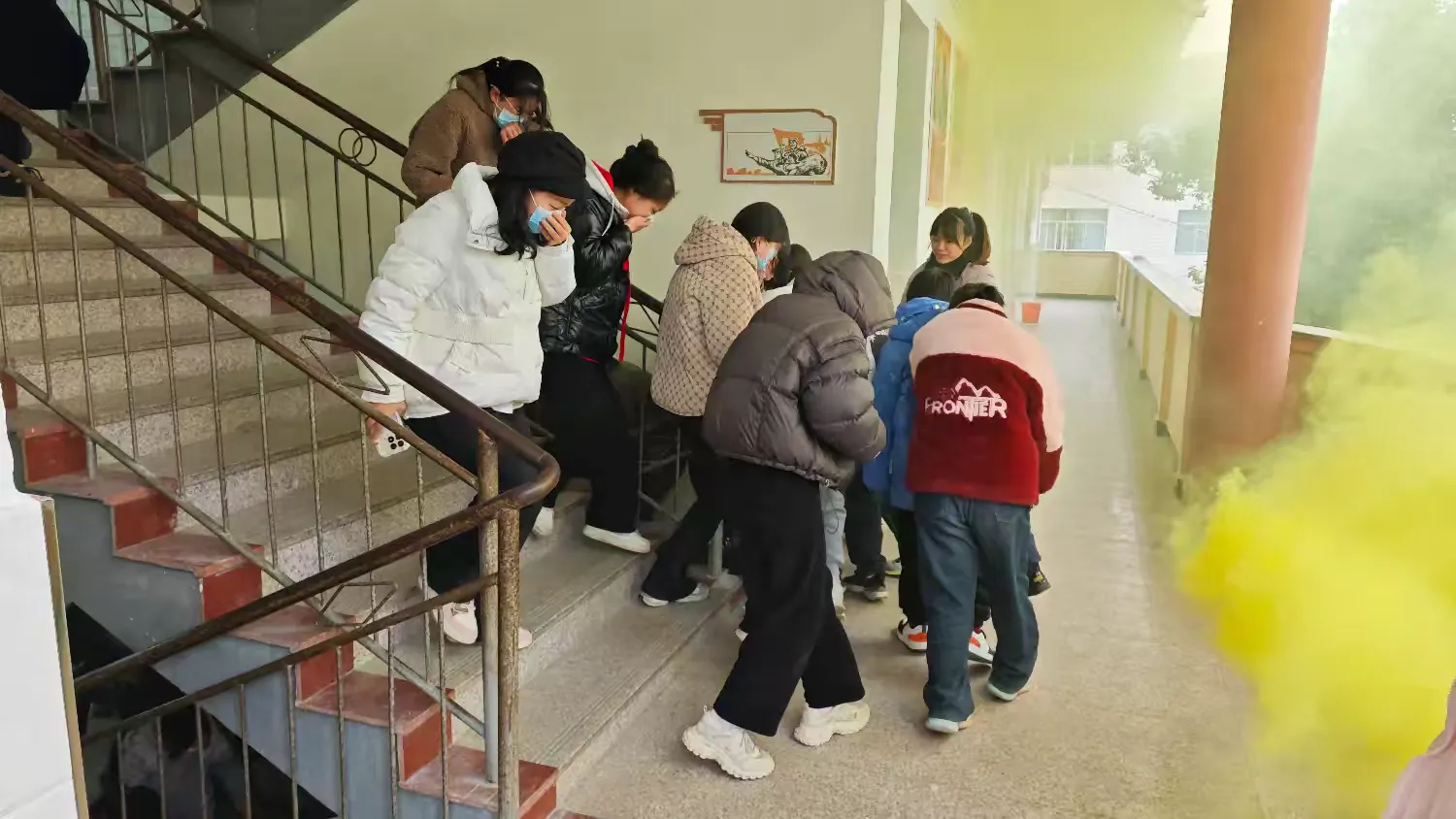 消防安全记心间 平安校园共创建——宜黄东陂中心小学开展消防演练活动