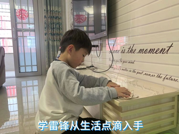 学雷锋精神 追璀璨微光——南城县盱江小学“学雷锋 树新风”系列活动