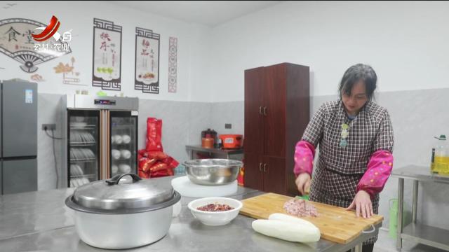 新干：“一老一小”幸福院 尽享美好时光