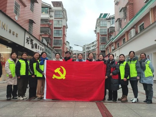 宜春铜鼓：三月春风暖 垃圾分类行
