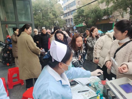 丰城市剑光街道开展无偿献血志愿活动