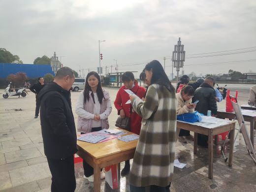 丰城市龙津洲街道：绘就高质量就业新图景