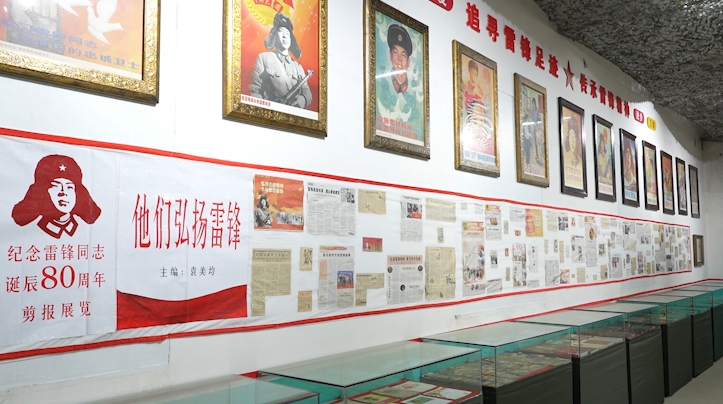 江西乐平：八旬老人收藏4000余件红色藏品 自费办展免费开放