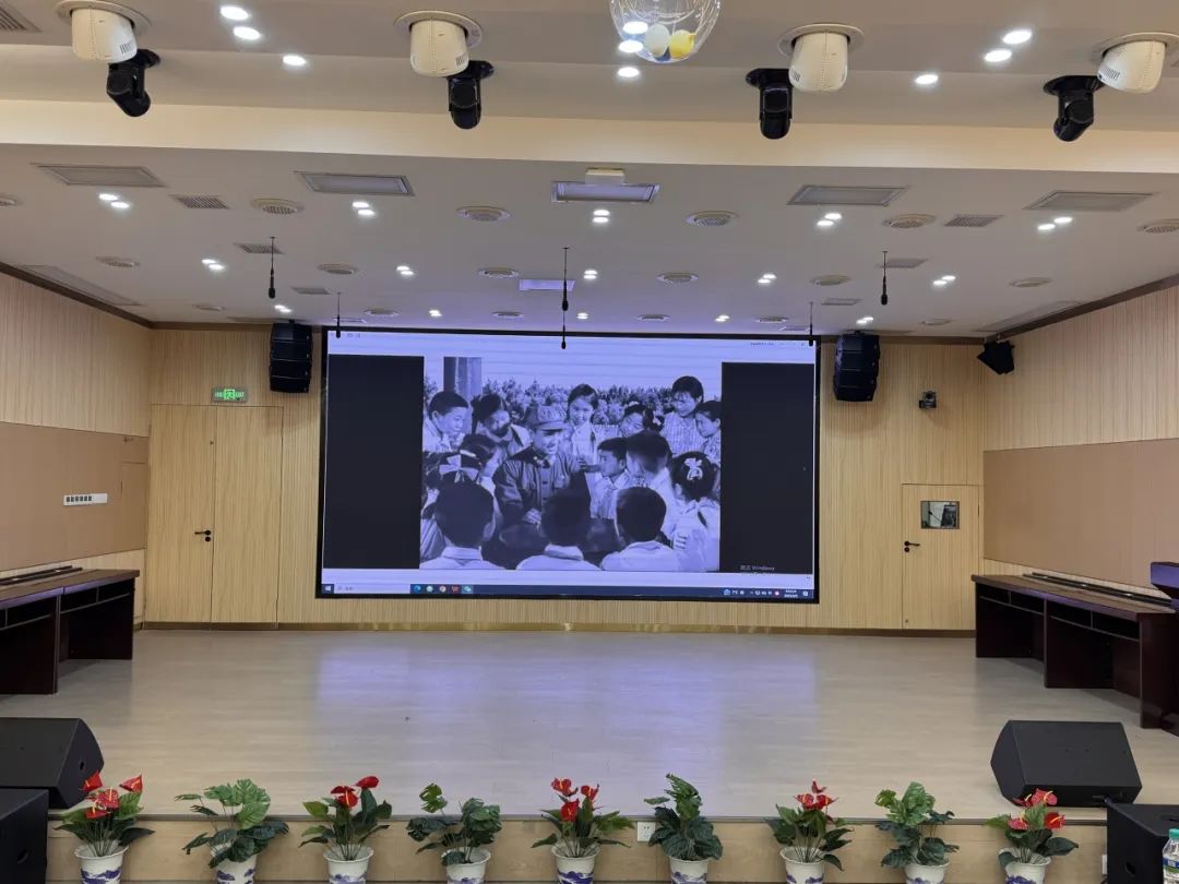 新时代少年的精神传奇——宜黄县第三小学开展学雷锋精神活动