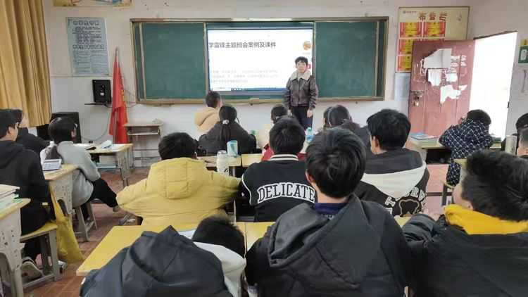 “学雷锋，树新风”——崇仁县孙坊镇初级中学关工委开展学雷锋活动