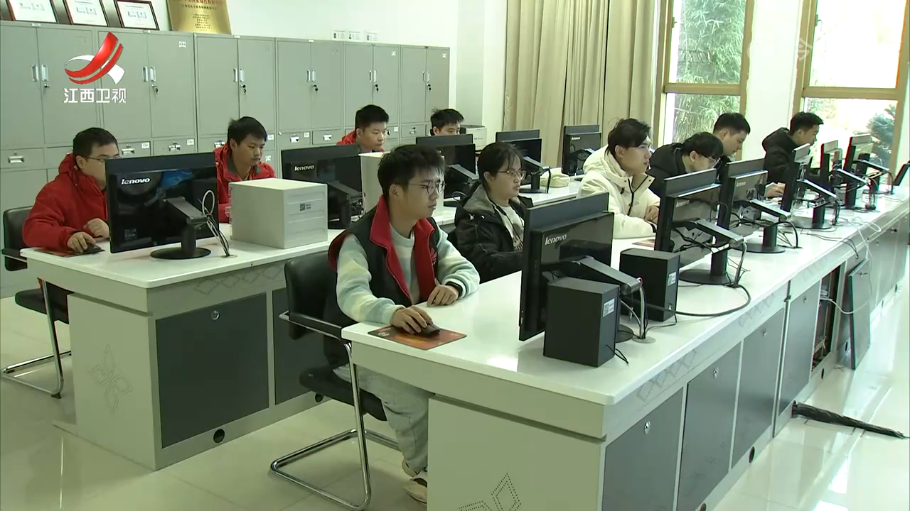 全力推进“退休一件事” 群众企业办事更便捷