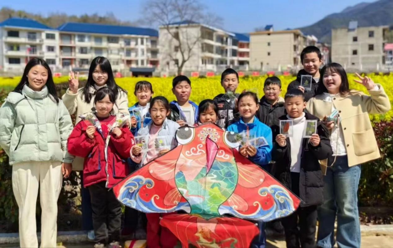 九江市彭泽县：把课堂搬进了春天里