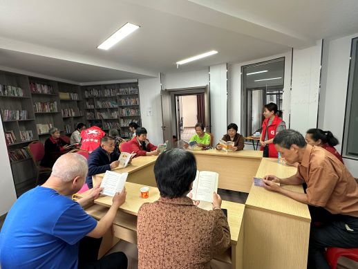 丰城市剑光街道西路社区开展“书香润心 共读美好”阅读活动