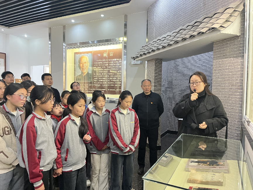 东乡区马圩镇：清明追思怀先烈 践行国安育学子