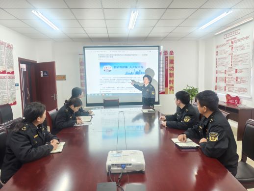 宣传普法进群众 法治意识入人心——江西省交通运输执法局十支队七大队开展学习新《江西省公路条例》群众性科普活动