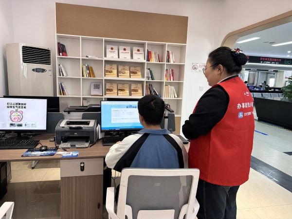 江西万载：“保姆式”服务＋“承诺即办”跑出优化营商环境“加速度”