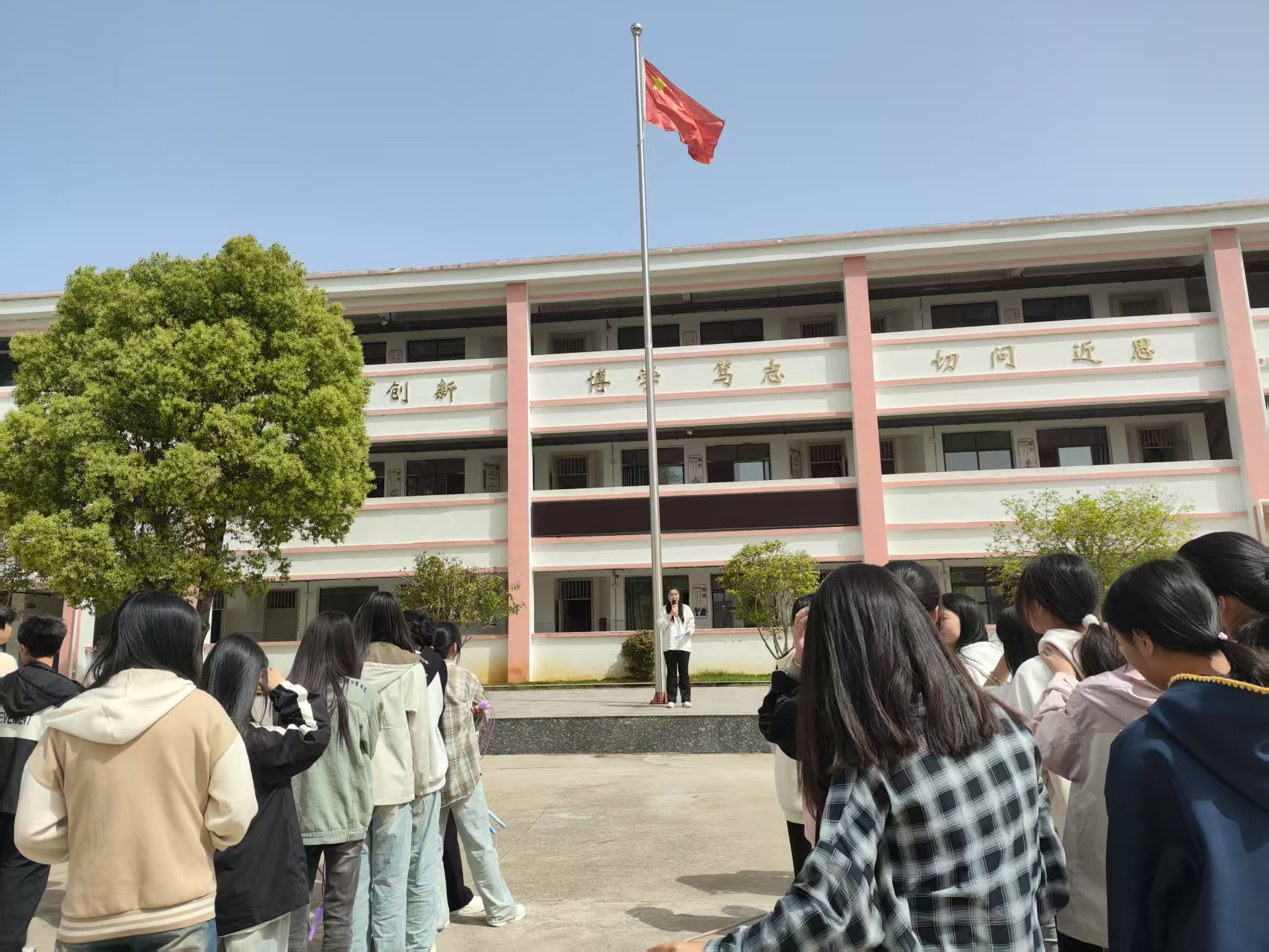 乐安县南村中学开展全民国家安全教育日宣传活动