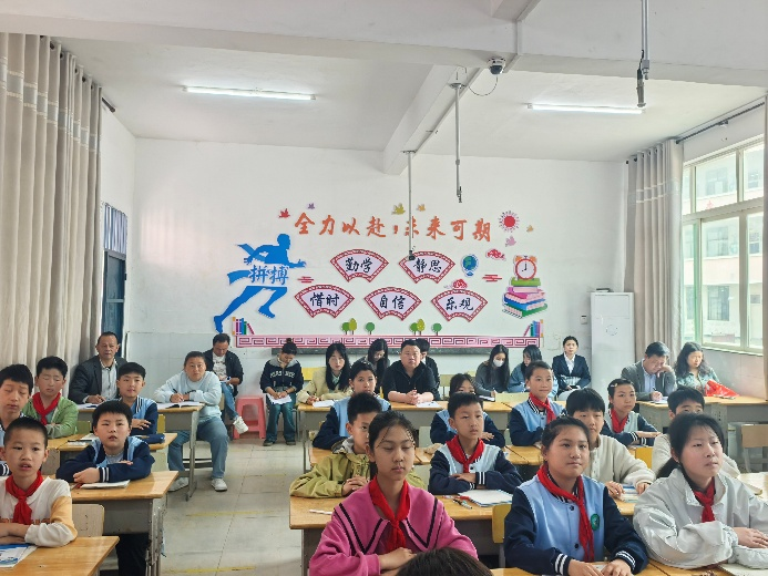 教有思，研有行——南丰县白舍镇中心小学“深耕细研促发展系列活动”暨2025年4月数学教研组公开课