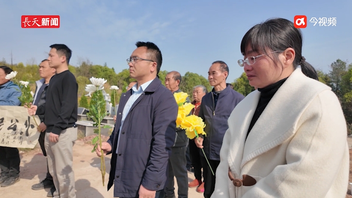 江西乐平：清明 向烈士报告 请你放心吧！