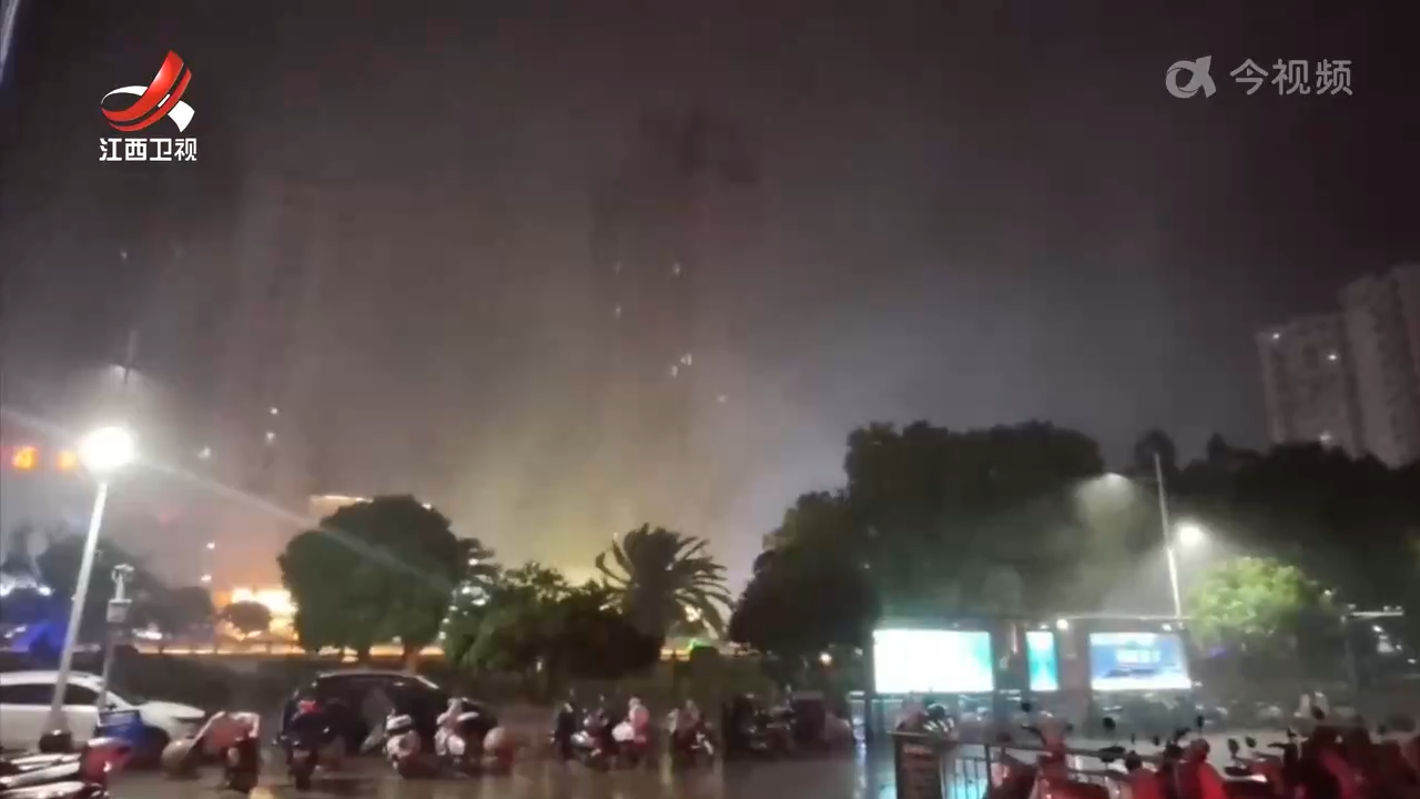 我省多地遭遇强对流天气 雨带逐渐南压